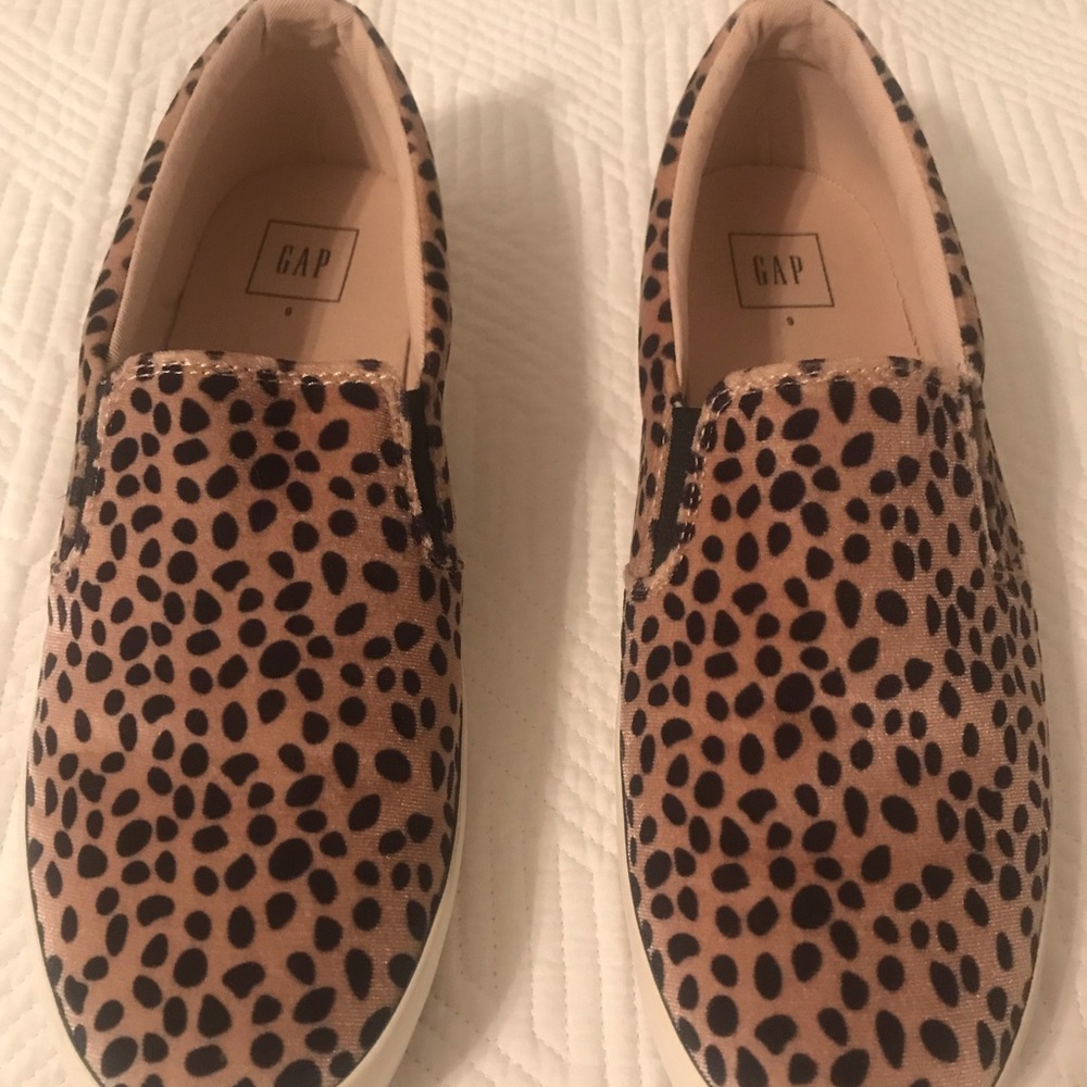 GAP leopard sneakers